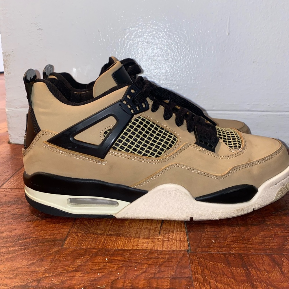 Jordan 4 mushrooms